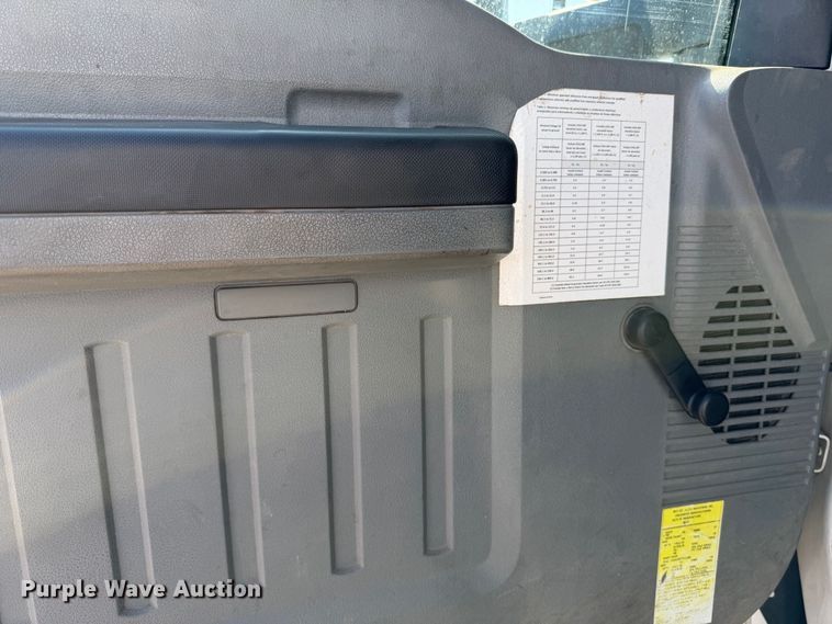 image for item YA4527 2016 Ford F750 Super Duty forestry bucket truck