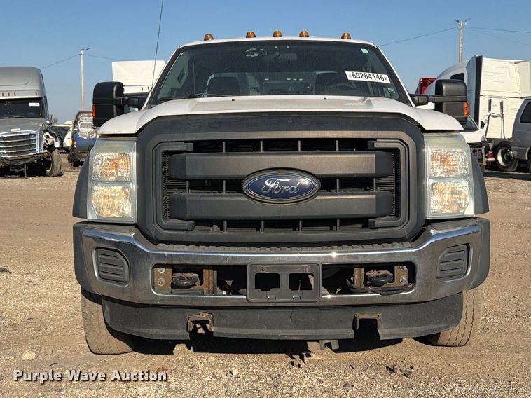 image for item YA5136 2015 Ford F350 Super Duty Crew Cab pickup truck