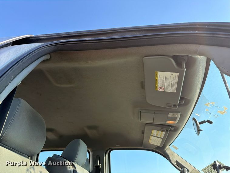 image for item YA5136 2015 Ford F350 Super Duty Crew Cab pickup truck