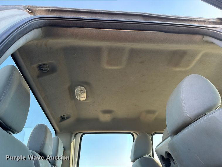 image for item YA5136 2015 Ford F350 Super Duty Crew Cab pickup truck