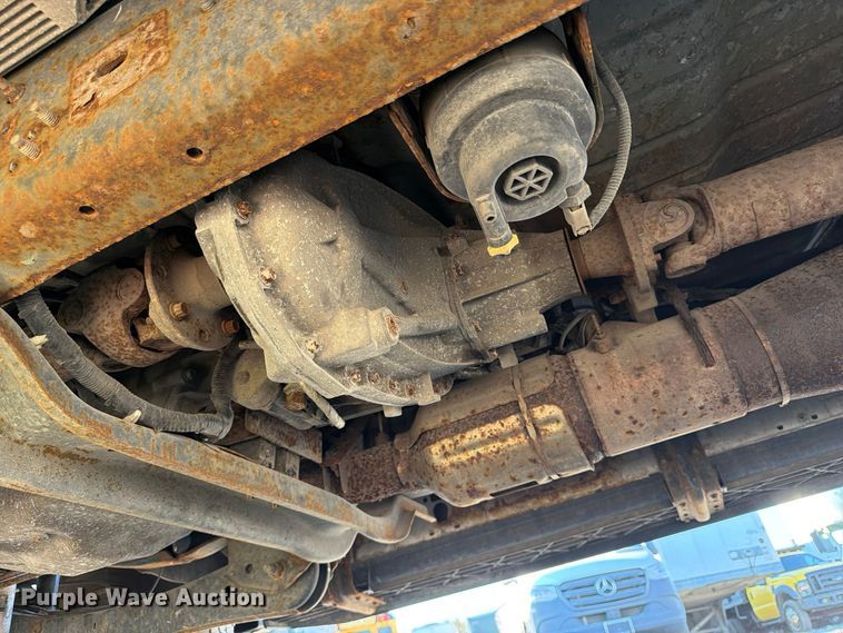 image for item YA5136 2015 Ford F350 Super Duty Crew Cab pickup truck