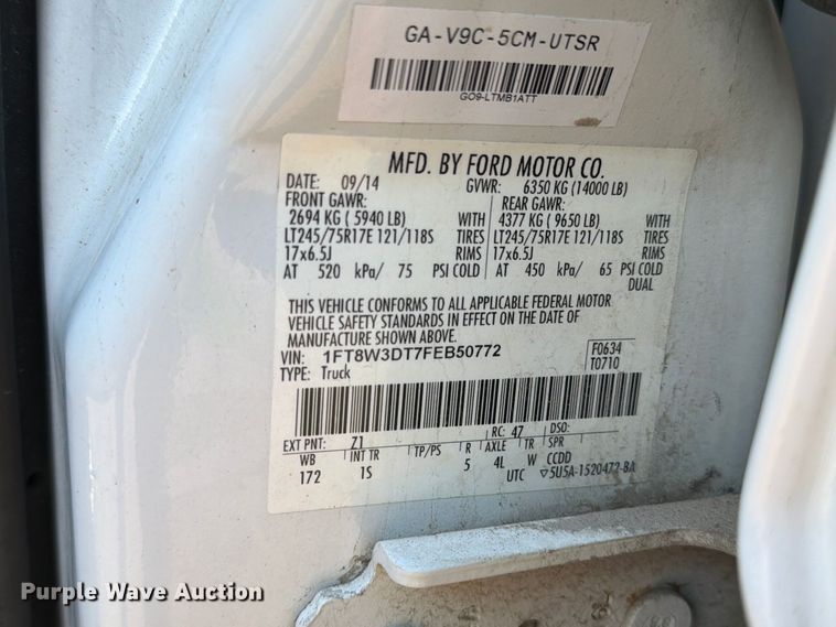 image for item YA5136 2015 Ford F350 Super Duty Crew Cab pickup truck