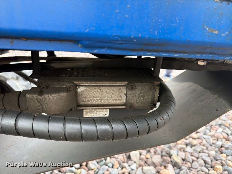 image for item YA5155 2016 Versalift MA53TD tracked boom lift