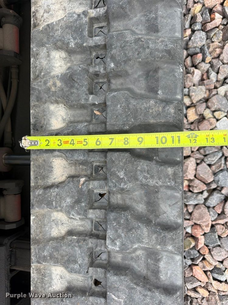 image for item YA5155 2016 Versalift MA53TD tracked boom lift
