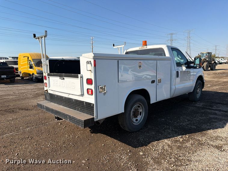 image for item YA5305 2012 Ford F250 Super Duty utility bed pickup truck