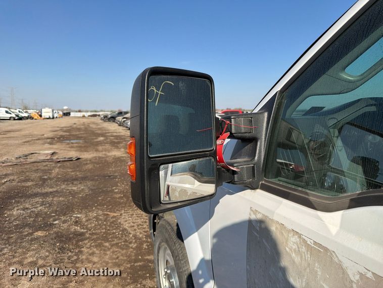 image for item YA5305 2012 Ford F250 Super Duty utility bed pickup truck