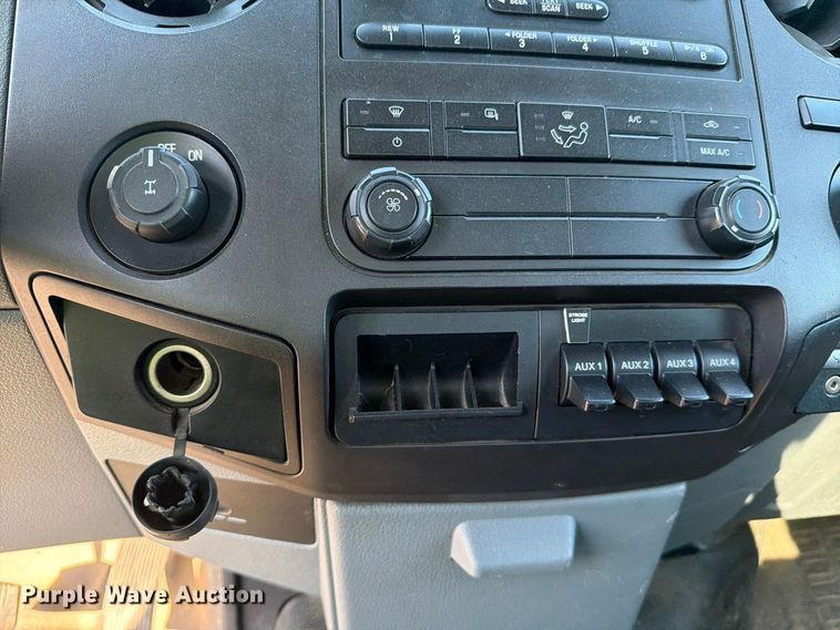 image for item YA5305 2012 Ford F250 Super Duty utility bed pickup truck