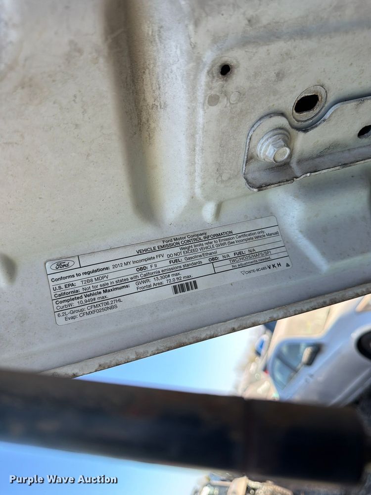 image for item YA5305 2012 Ford F250 Super Duty utility bed pickup truck