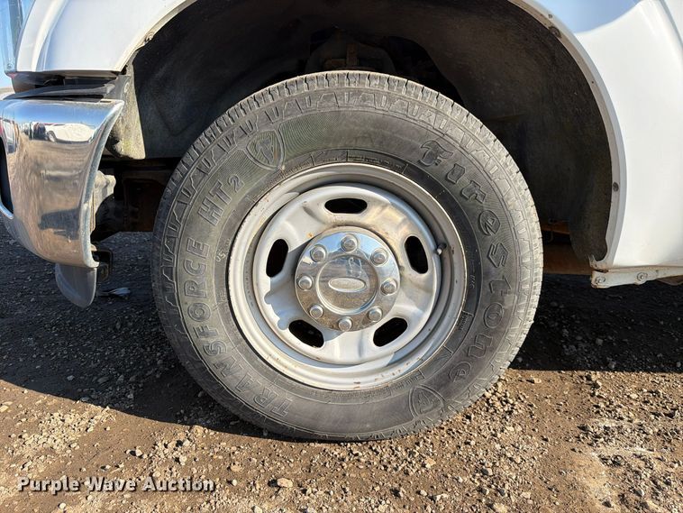 image for item YA5305 2012 Ford F250 Super Duty utility bed pickup truck