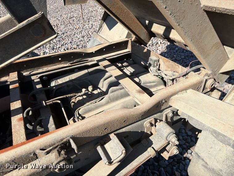 image for item YA5343 2017 Ford F550 Super Duty Ext. Cab chipper truck