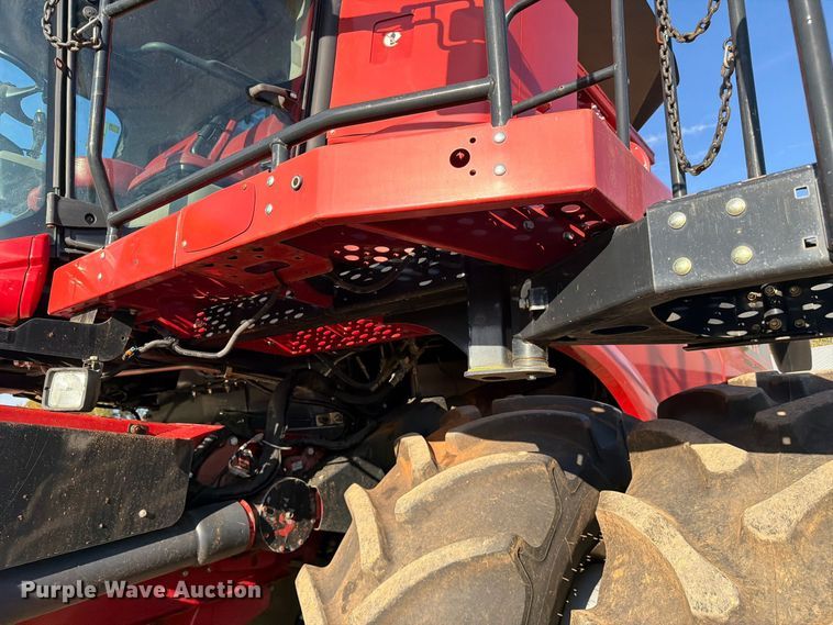 image for item DU5755 2013 Case 8230 RWA combine
