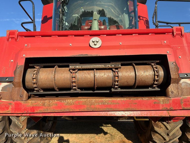 image for item DU5755 2013 Case 8230 RWA combine