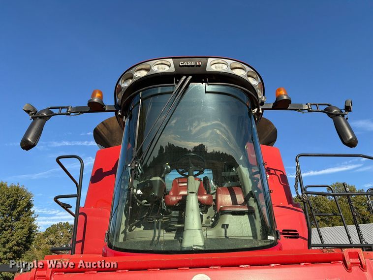 image for item DU5755 2013 Case 8230 RWA combine
