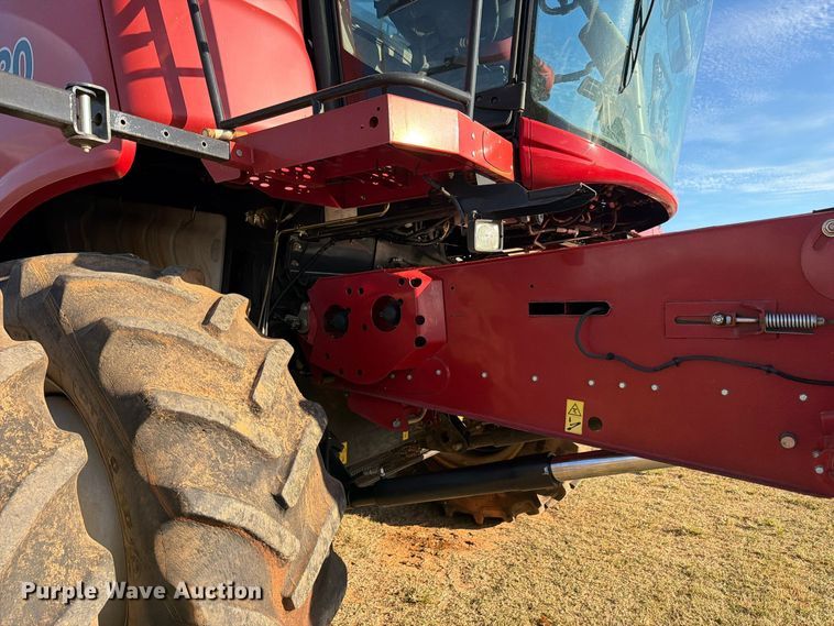image for item DU5755 2013 Case 8230 RWA combine