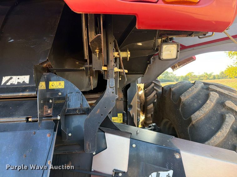 image for item DU5755 2013 Case 8230 RWA combine
