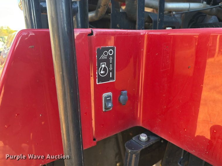 image for item DU5755 2013 Case 8230 RWA combine