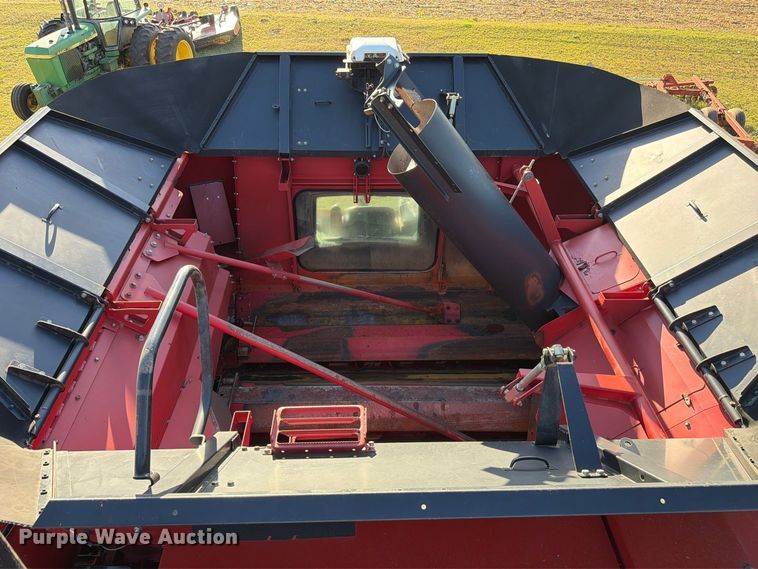 image for item DU5755 2013 Case 8230 RWA combine