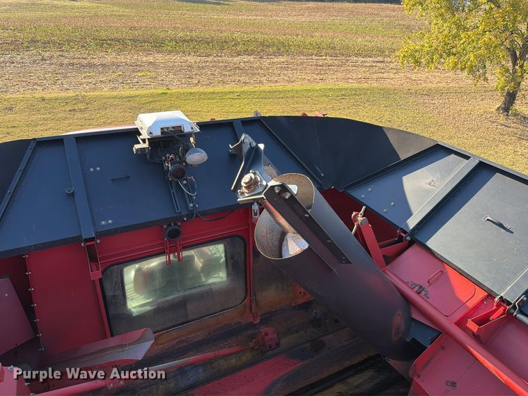 image for item DU5755 2013 Case 8230 RWA combine