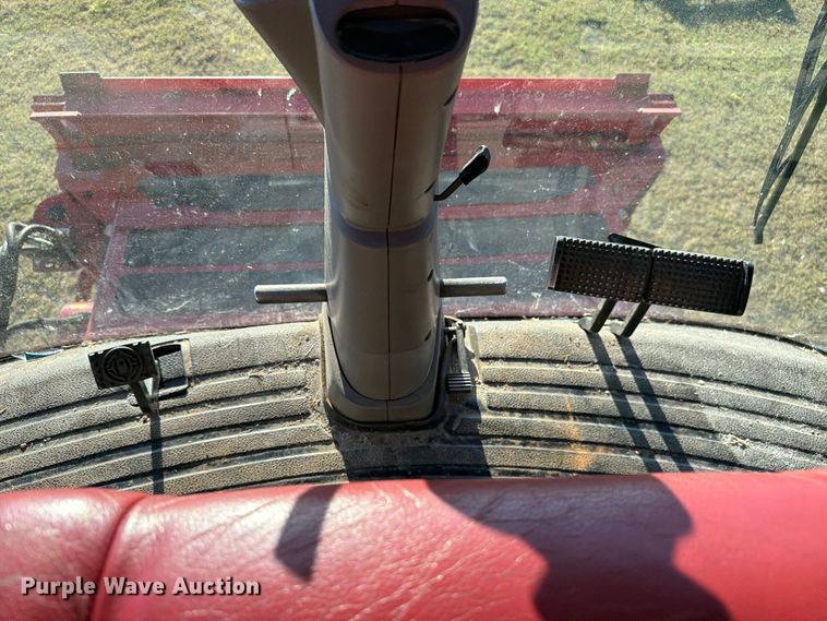 image for item DU5755 2013 Case 8230 RWA combine