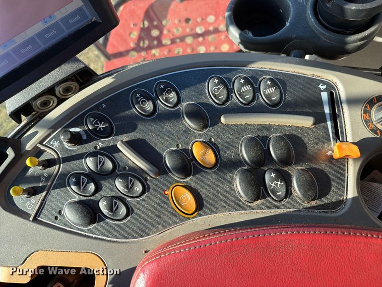 image for item DU5755 2013 Case 8230 RWA combine