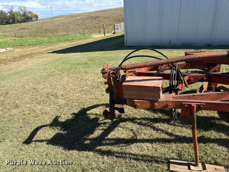 image for item EI7844 4 bottom plow