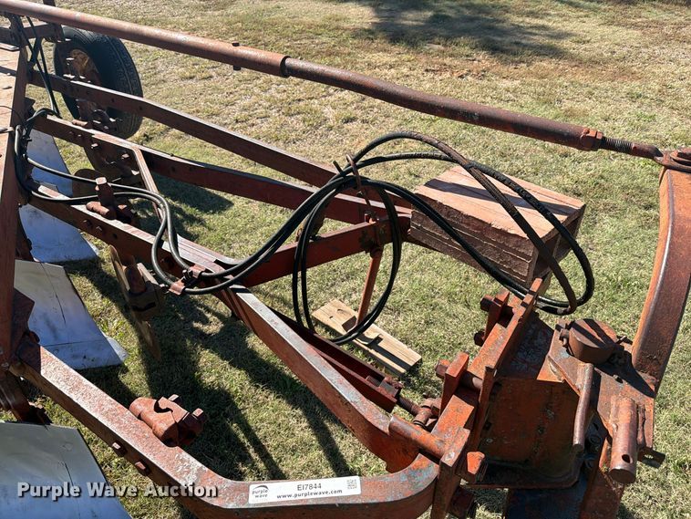 image for item EI7844 4 bottom plow