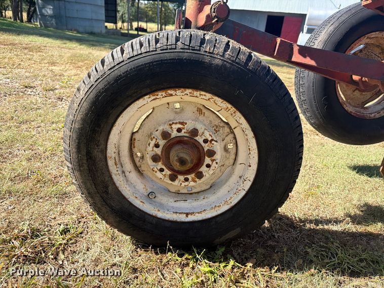 image for item EI7844 4 bottom plow