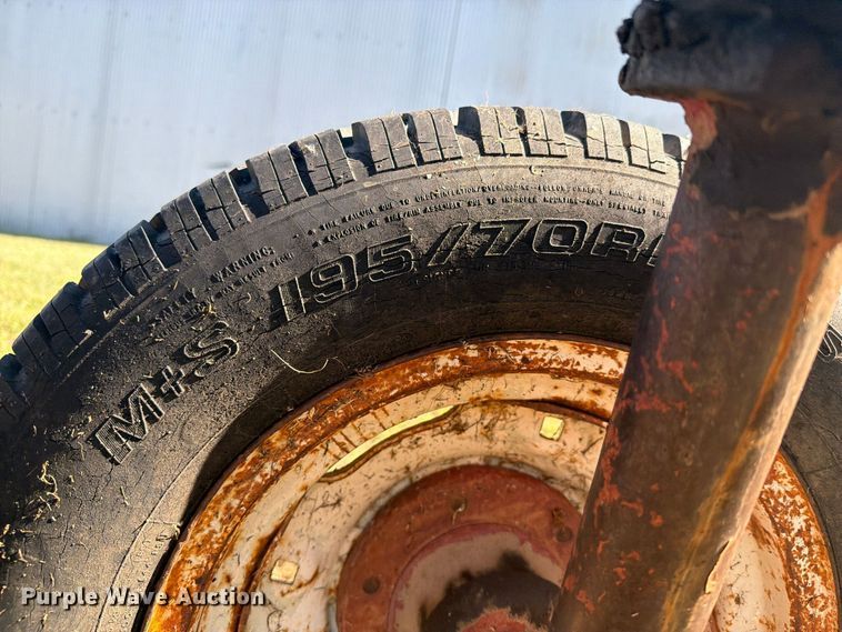 image for item EI7844 4 bottom plow