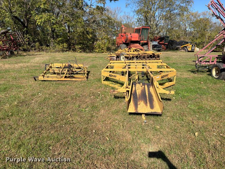 image for item EO8814 Agway AC800 bale accumulator