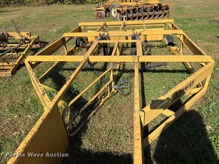 image for item EO8814 Agway AC800 bale accumulator