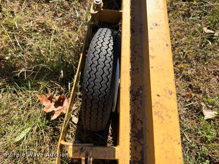 image for item EO8814 Agway AC800 bale accumulator