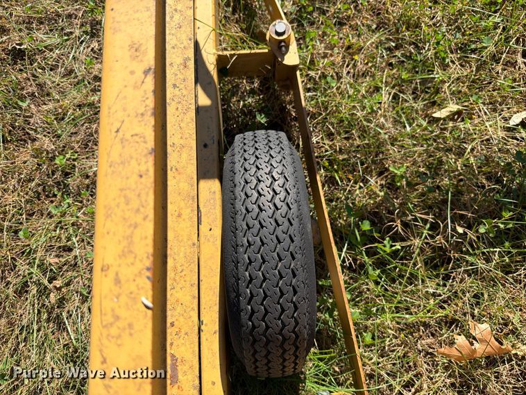 image for item EO8814 Agway AC800 bale accumulator