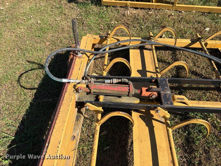 image for item EO8814 Agway AC800 bale accumulator