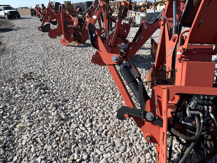 image for item EX4642 2012 Ditch Witch A820 backhoe attachment