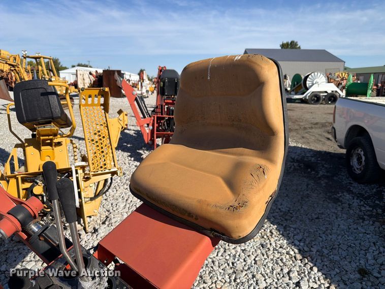 image for item EX4642 2012 Ditch Witch A820 backhoe attachment