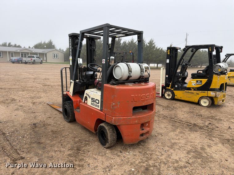 image for item FC0082 Nissan 50 forklift