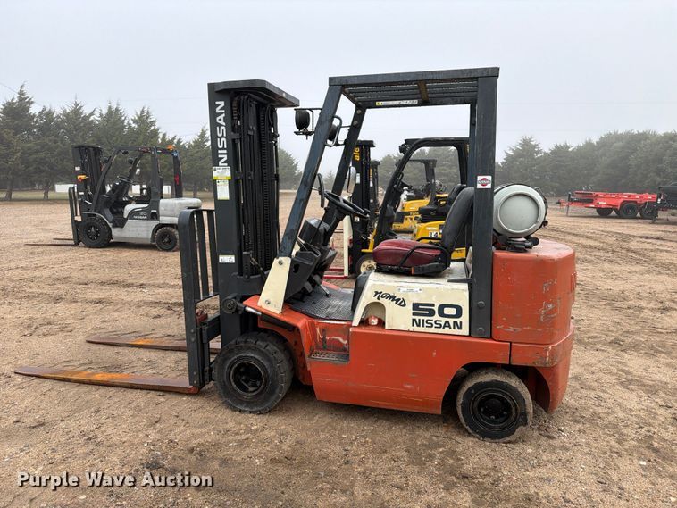image for item FC0082 Nissan 50 forklift