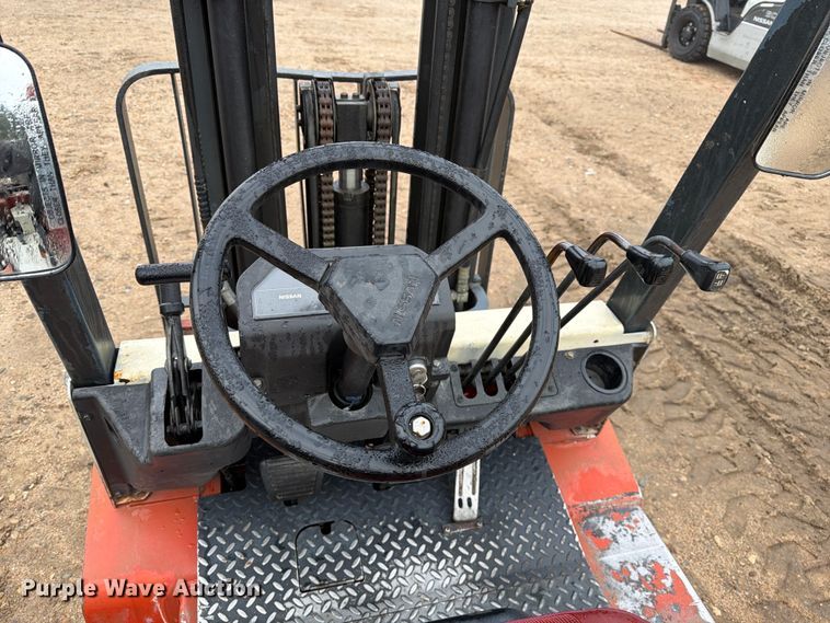 image for item FC0082 Nissan 50 forklift
