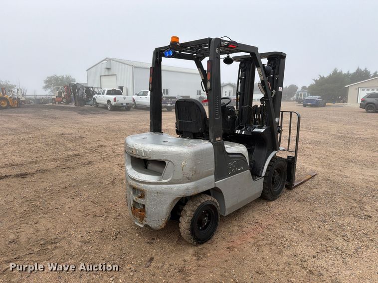 image for item FC0084 Nissan 50 forklift