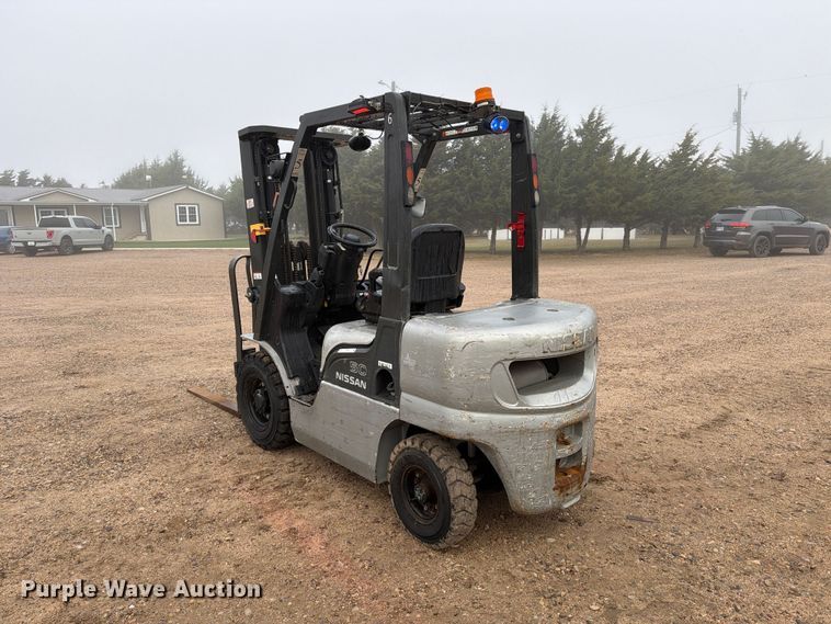 image for item FC0084 Nissan 50 forklift