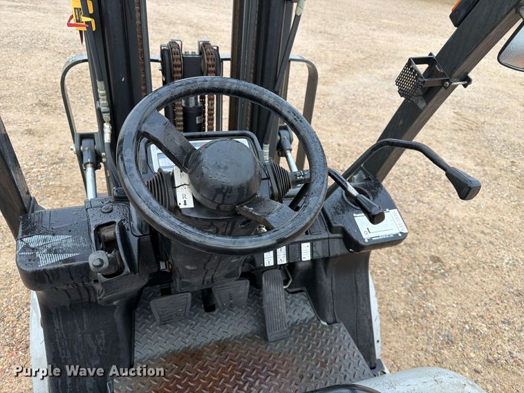image for item FC0084 Nissan 50 forklift