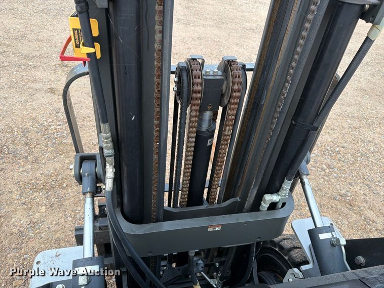 image for item FC0084 Nissan 50 forklift