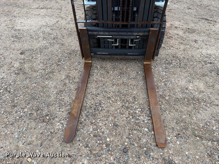 image for item FC0084 Nissan 50 forklift