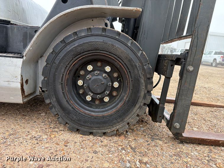 image for item FC0084 Nissan 50 forklift