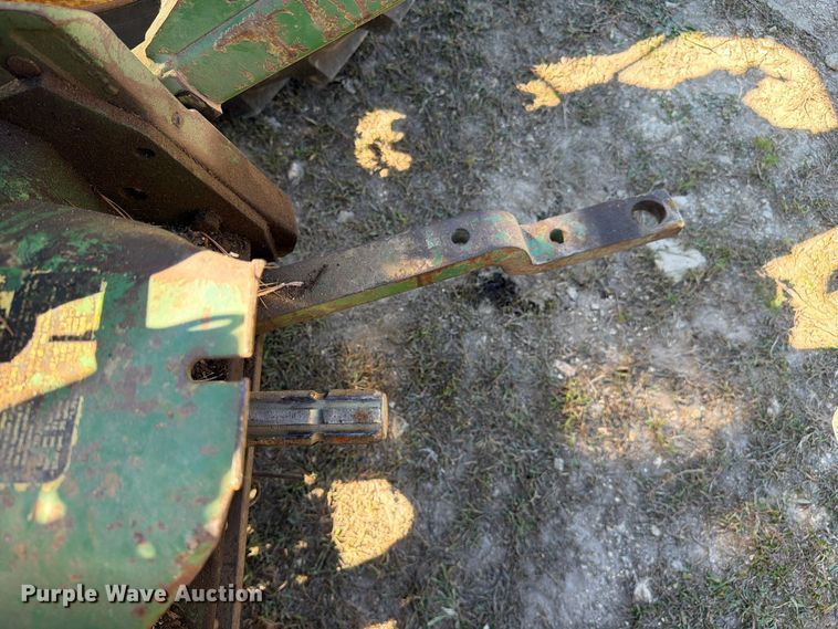 image for item FC3464 1981 John Deere 2240 tractor