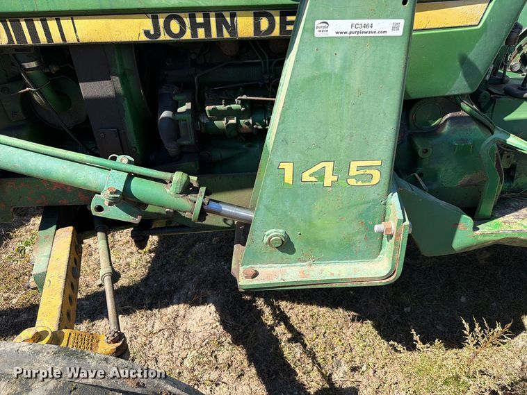 image for item FC3464 1981 John Deere 2240 tractor