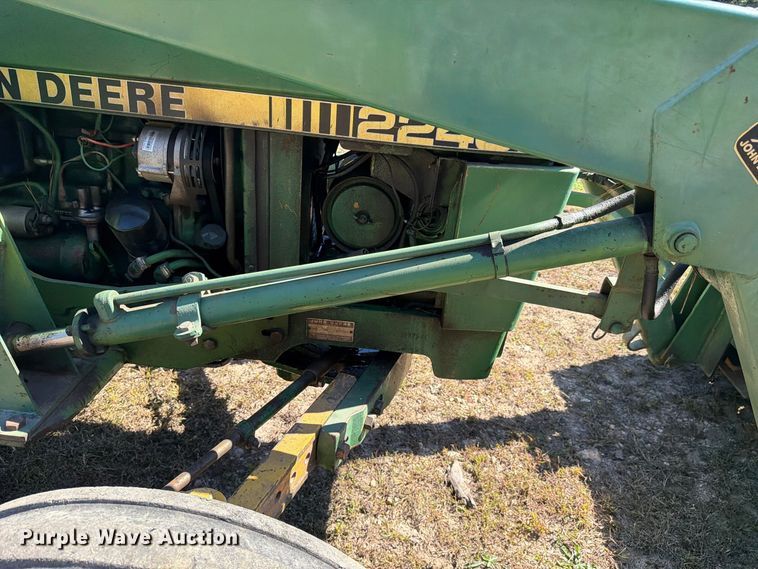 image for item FC3464 1981 John Deere 2240 tractor