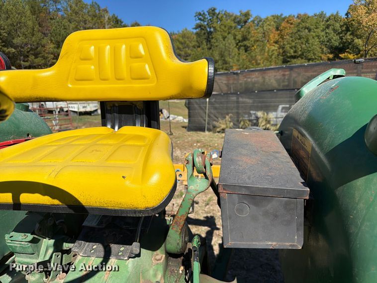 image for item FC3464 1981 John Deere 2240 tractor