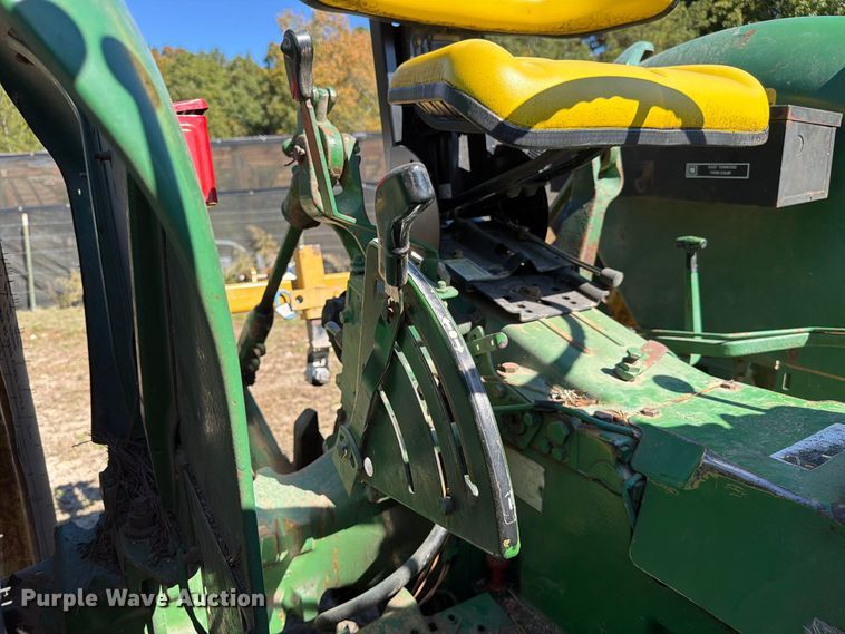 image for item FC3464 1981 John Deere 2240 tractor