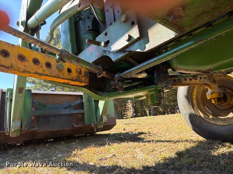 image for item FC3464 1981 John Deere 2240 tractor